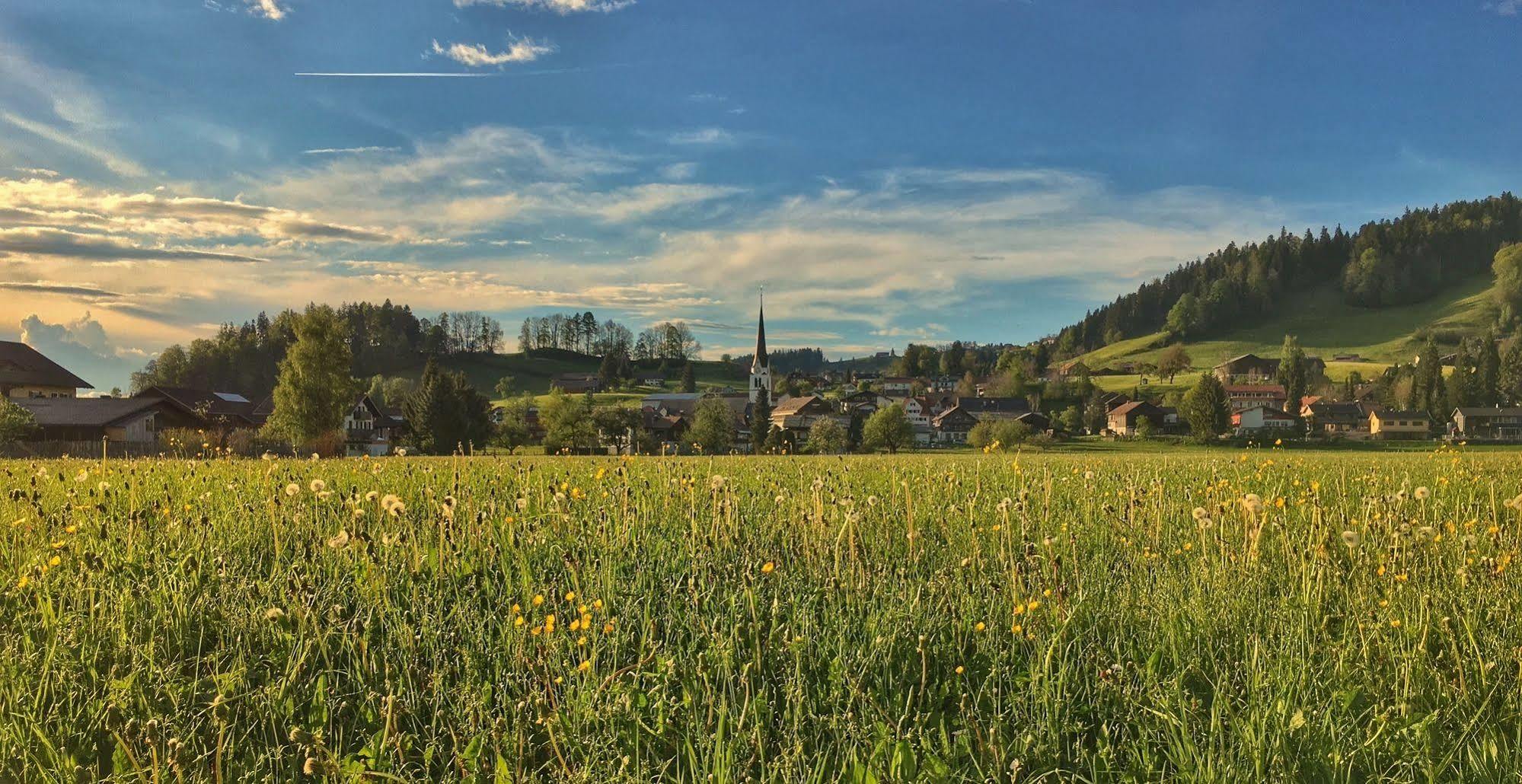 Familienhotel Adler Lingenau Exterior foto